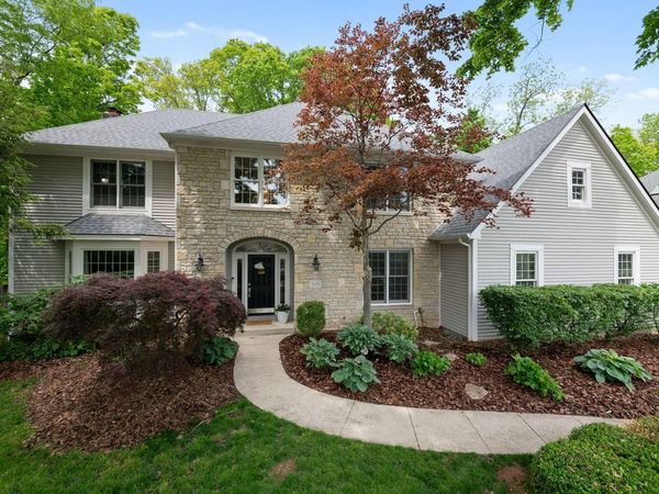 3278 Foxcroft Drive , Lewis Center, OH 43035