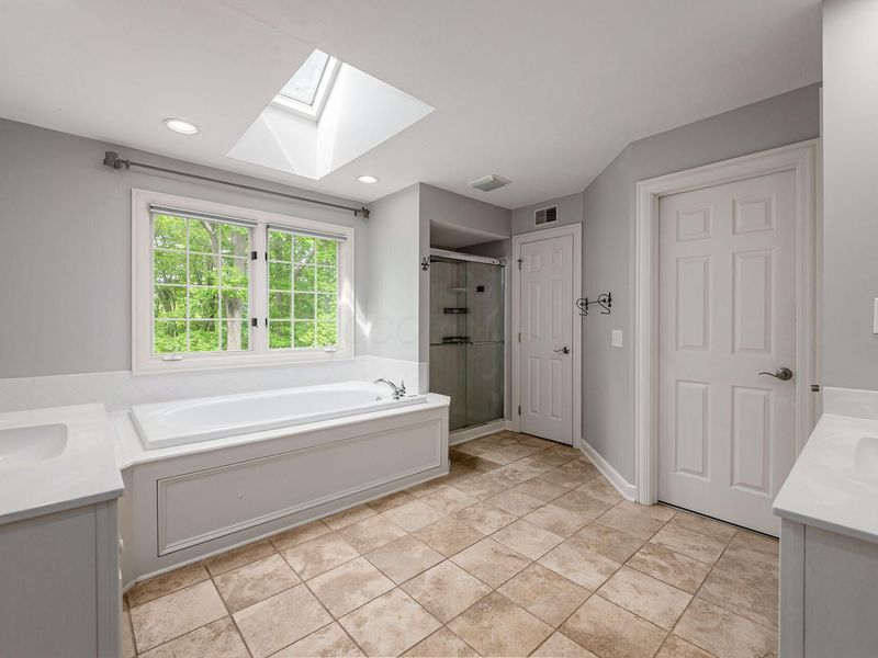 3278 Foxcroft Drive, Lewis Center, OH 43035 Photo 36