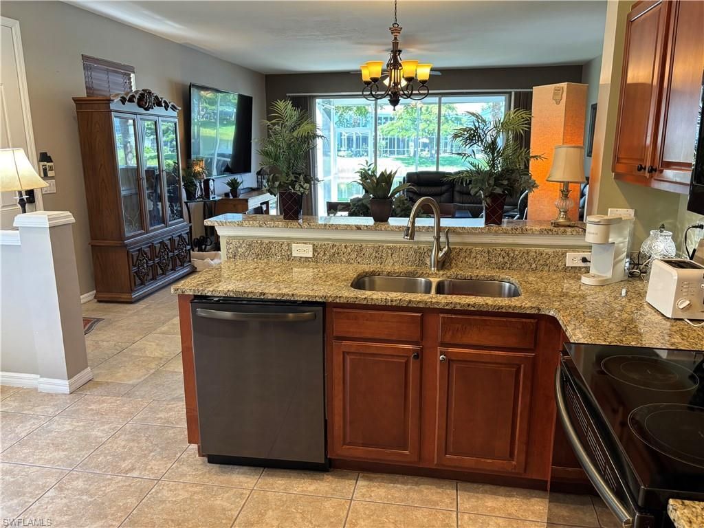 8271 Village Edge Cir, Unit 6, Fort Myers, FL 33919 Photo