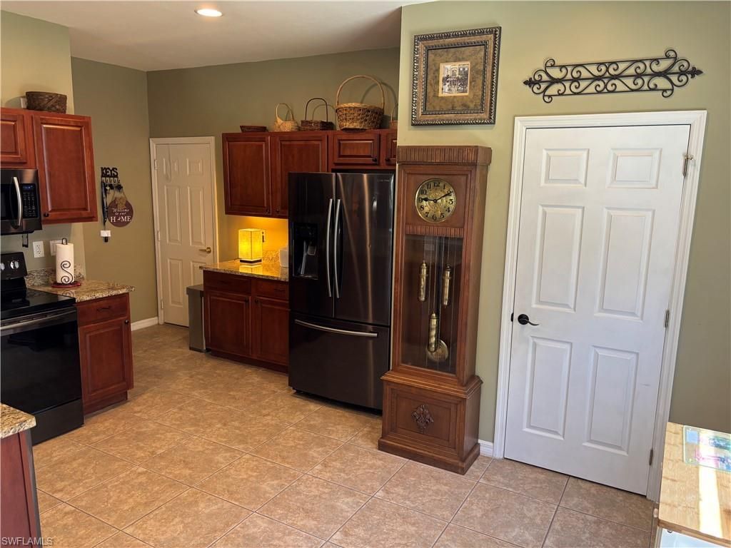 8271 Village Edge Cir, Unit 6, Fort Myers, FL 33919 Photo