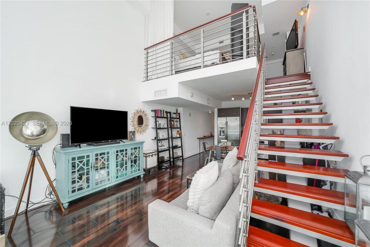 41 SE 5th St , Unit 704, Miami, FL 33131 Photo
