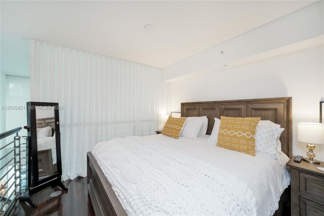 41 SE 5th St , Unit 704, Miami, FL 33131 Photo