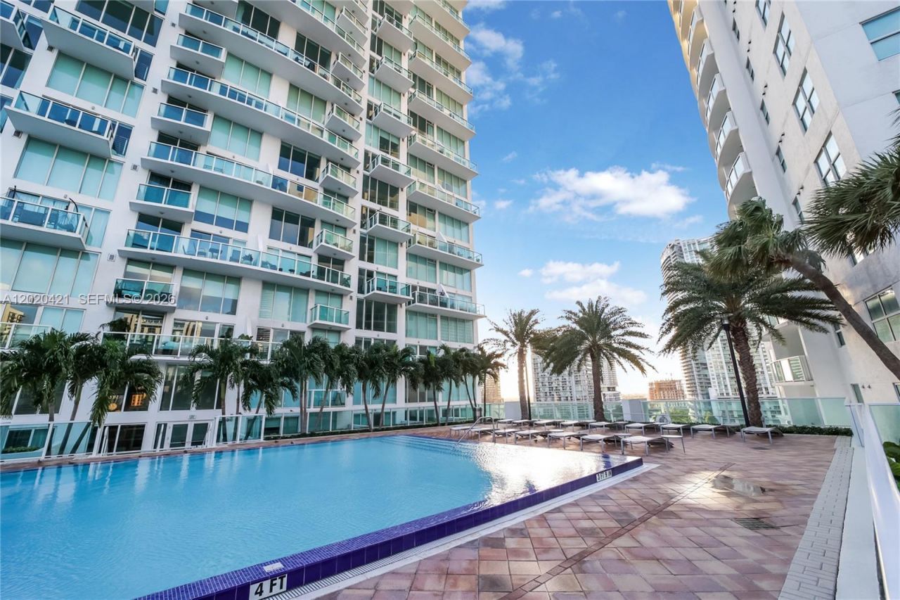 41 SE 5th St , Unit 704, Miami, FL 33131 Photo