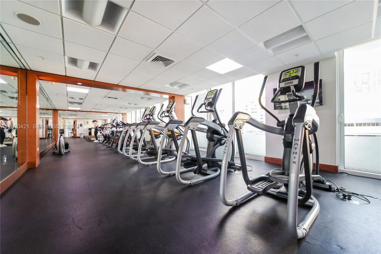 41 SE 5th St , Unit 704, Miami, FL 33131 Photo