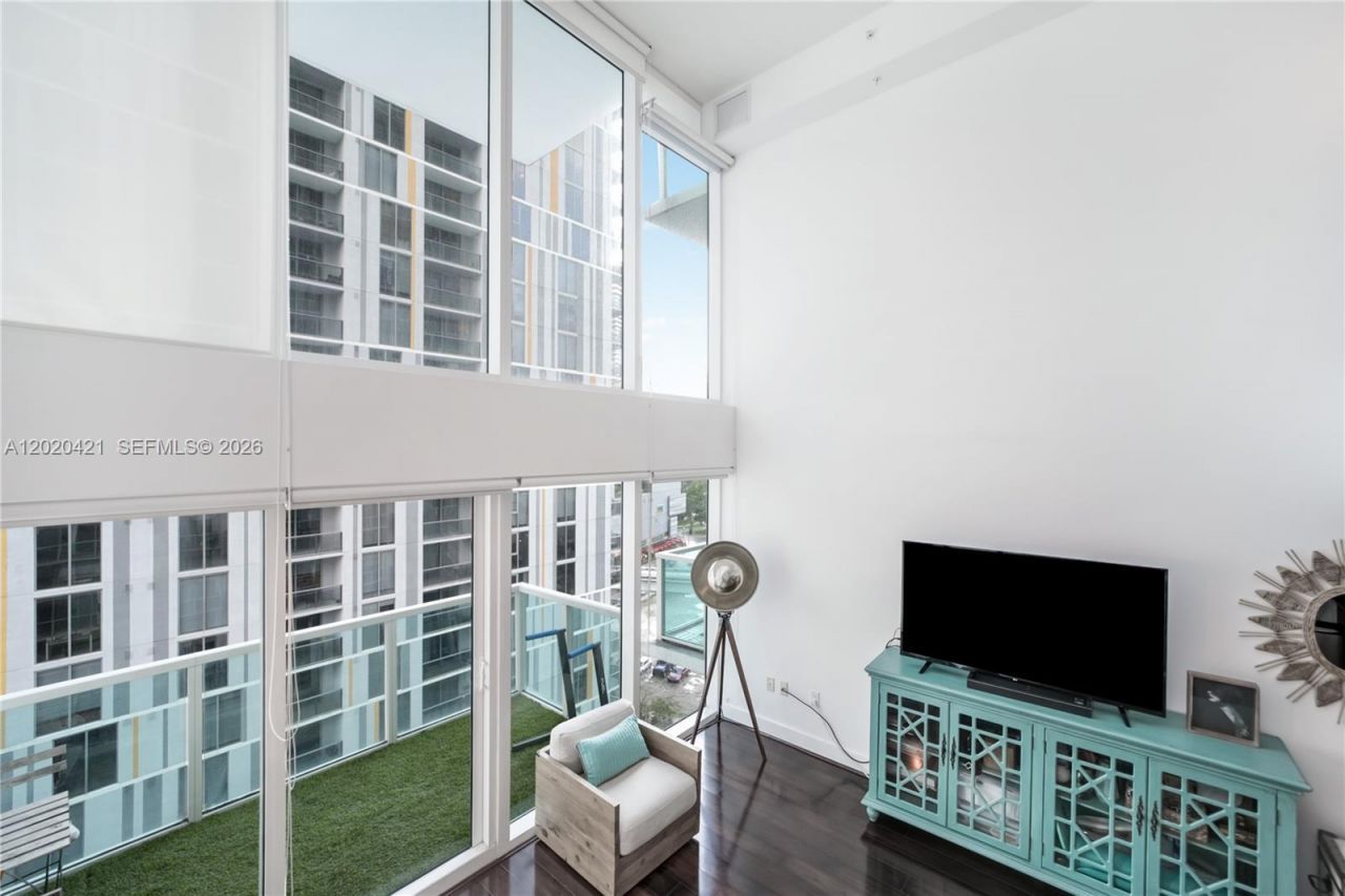 41 SE 5th St , Unit 704, Miami, FL 33131 Photo