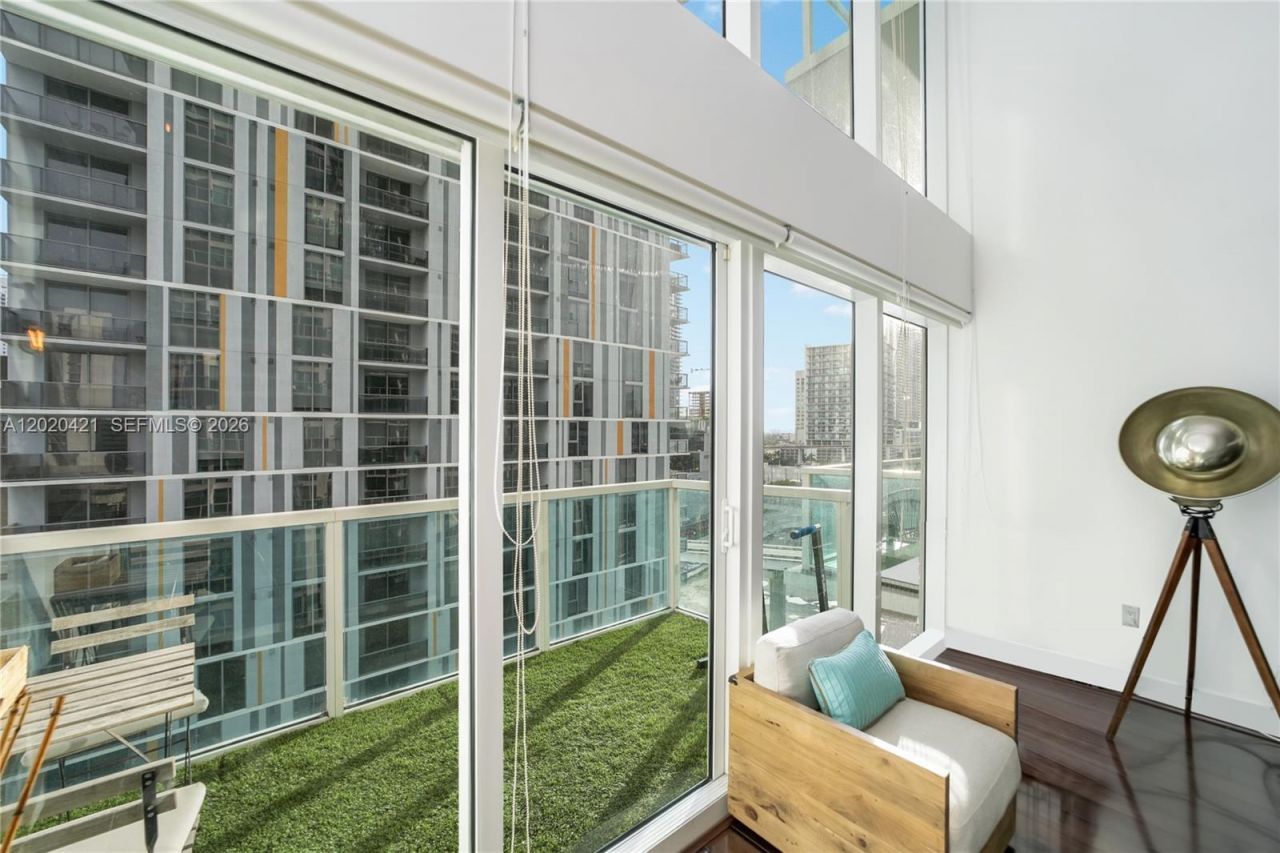 41 SE 5th St , Unit 704, Miami, FL 33131 Photo