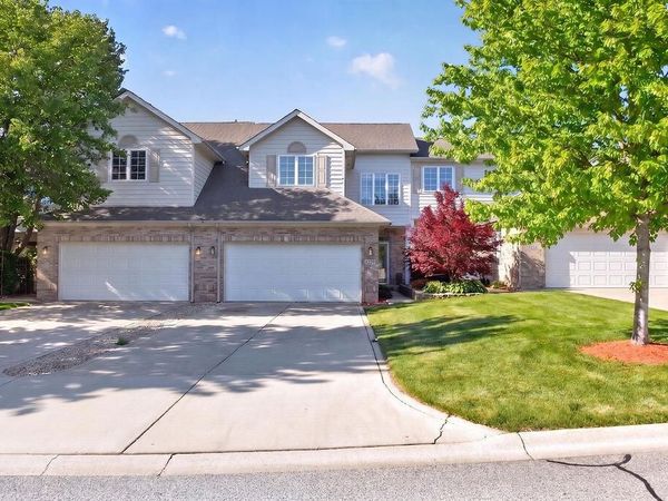8124 Tuckaway Court , Crown Point, IN 46307