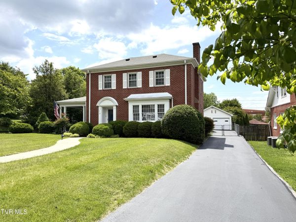 612 Lawrence Avenue, Bristol, VA 24201
