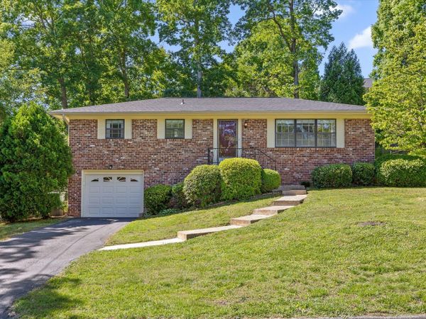 1324 Easy Lane, Hixson, TN 37343