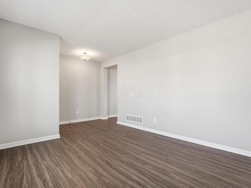 6711 Ardennes Loop S, Hilliard, OH 43026 Photo 7