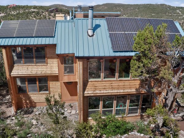 24 Beaver Lane, Cedar Crest, NM 87008