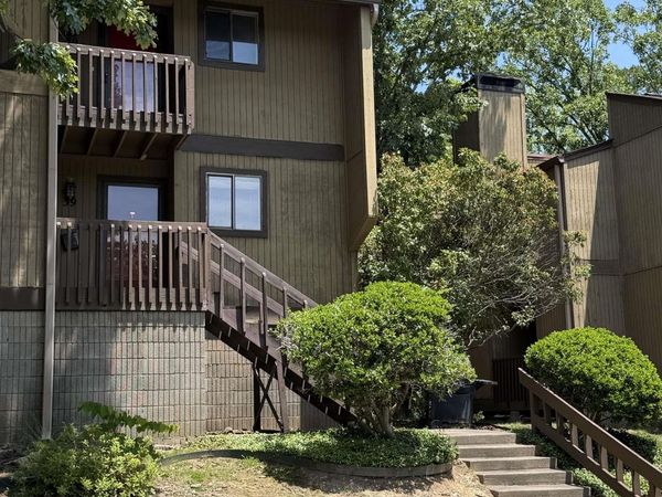 505 Green Mountain Circle, Little Rock, AR 72211