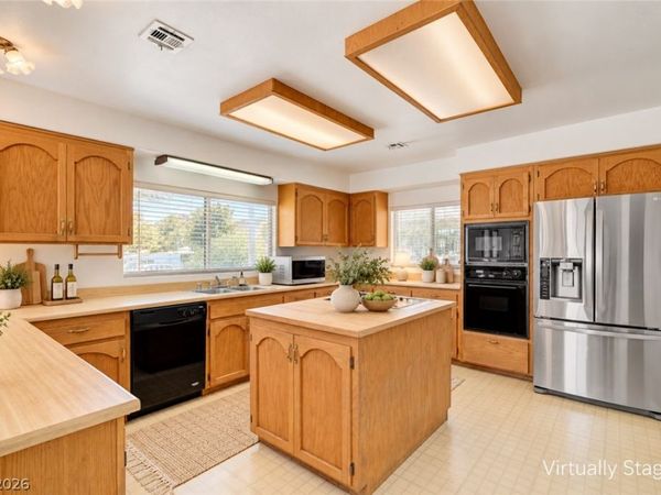 590 E Encinitas Street, Searchlight, NV 89046
