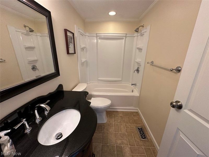 9632 E. Idlewood Drive, Twinsburg, OH 44087 Photo 24