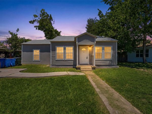 630 E Pine ST, Seguin, TX 78155