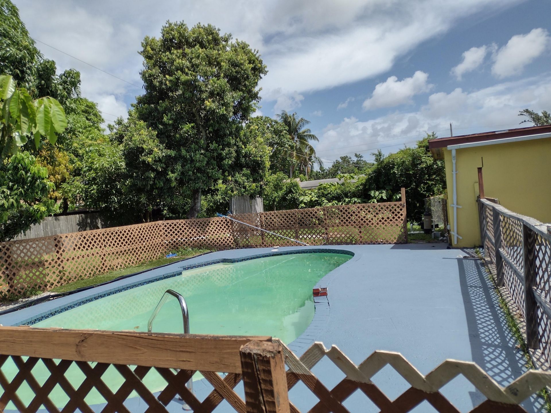 5911 Barbados Way E, West Palm Beach, FL 33407 Photo