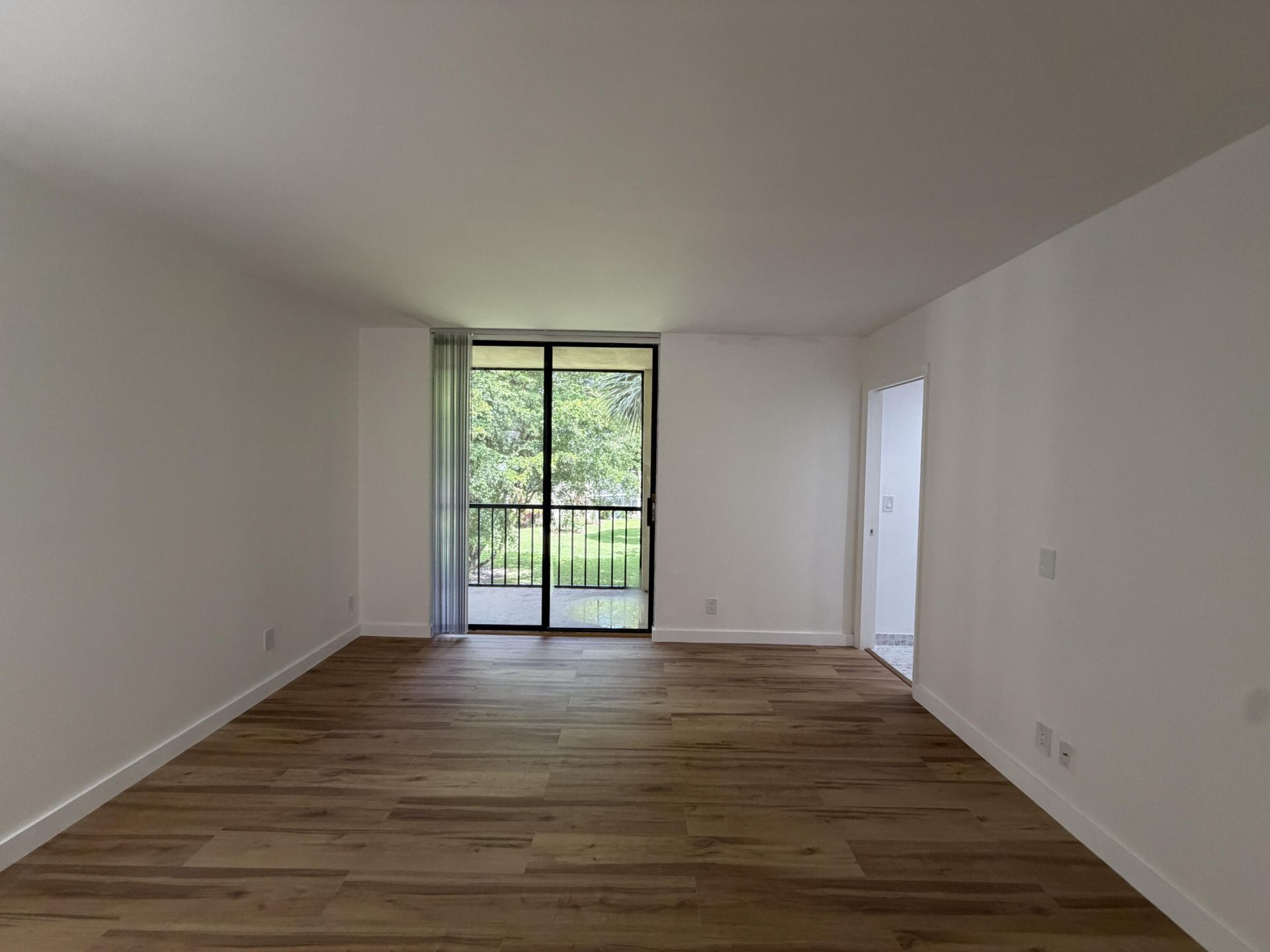 5220 Las Verdes Circle, Unit 317, Delray Beach, FL 33484 Photo