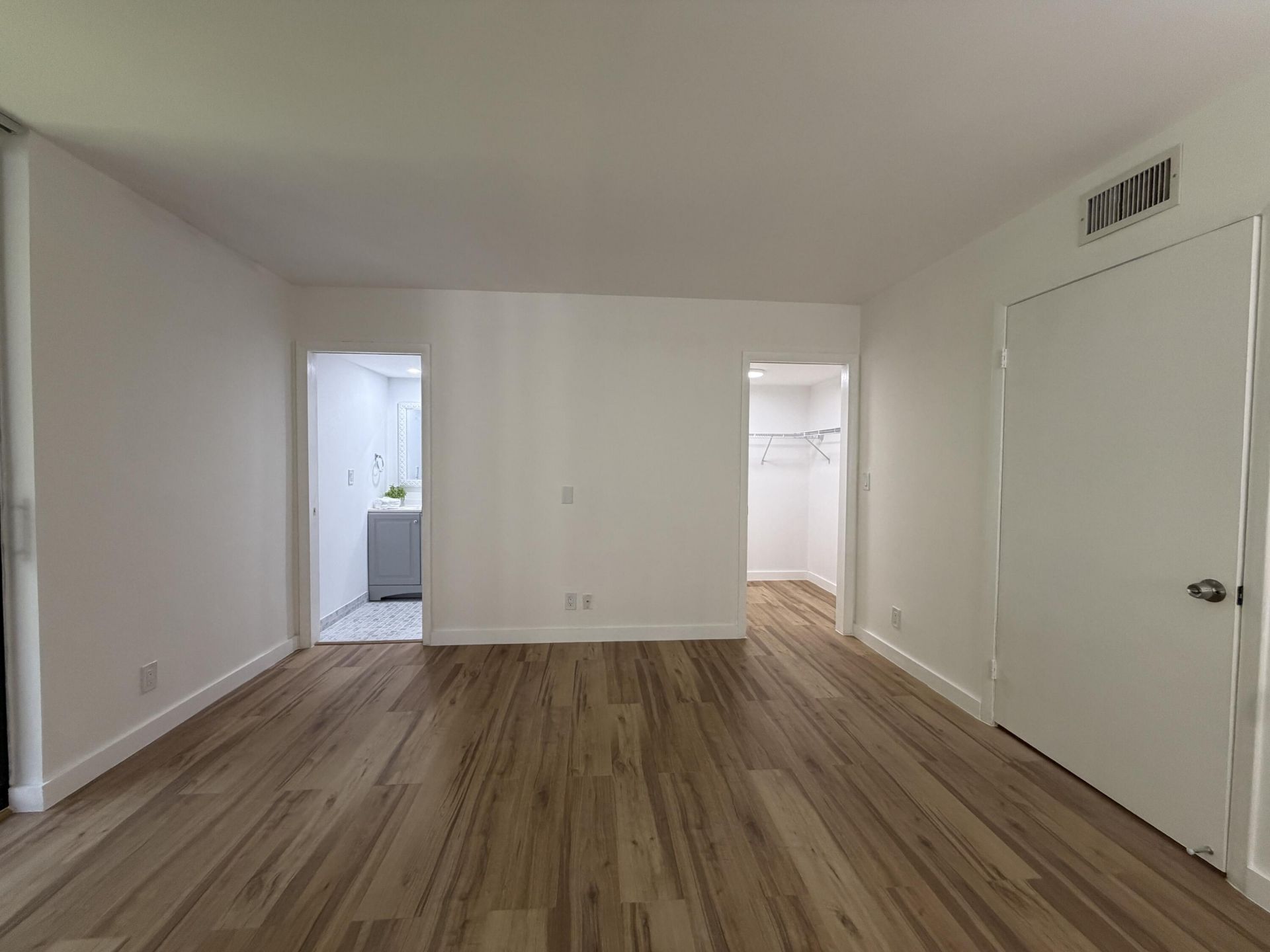 5220 Las Verdes Circle, Unit 317, Delray Beach, FL 33484 Photo