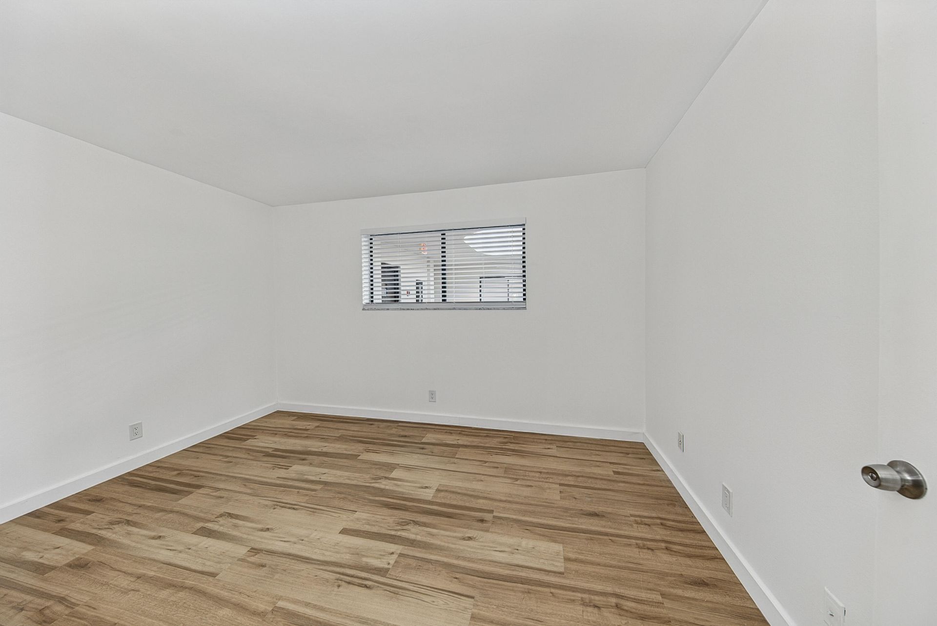 5220 Las Verdes Circle, Unit 317, Delray Beach, FL 33484 Photo