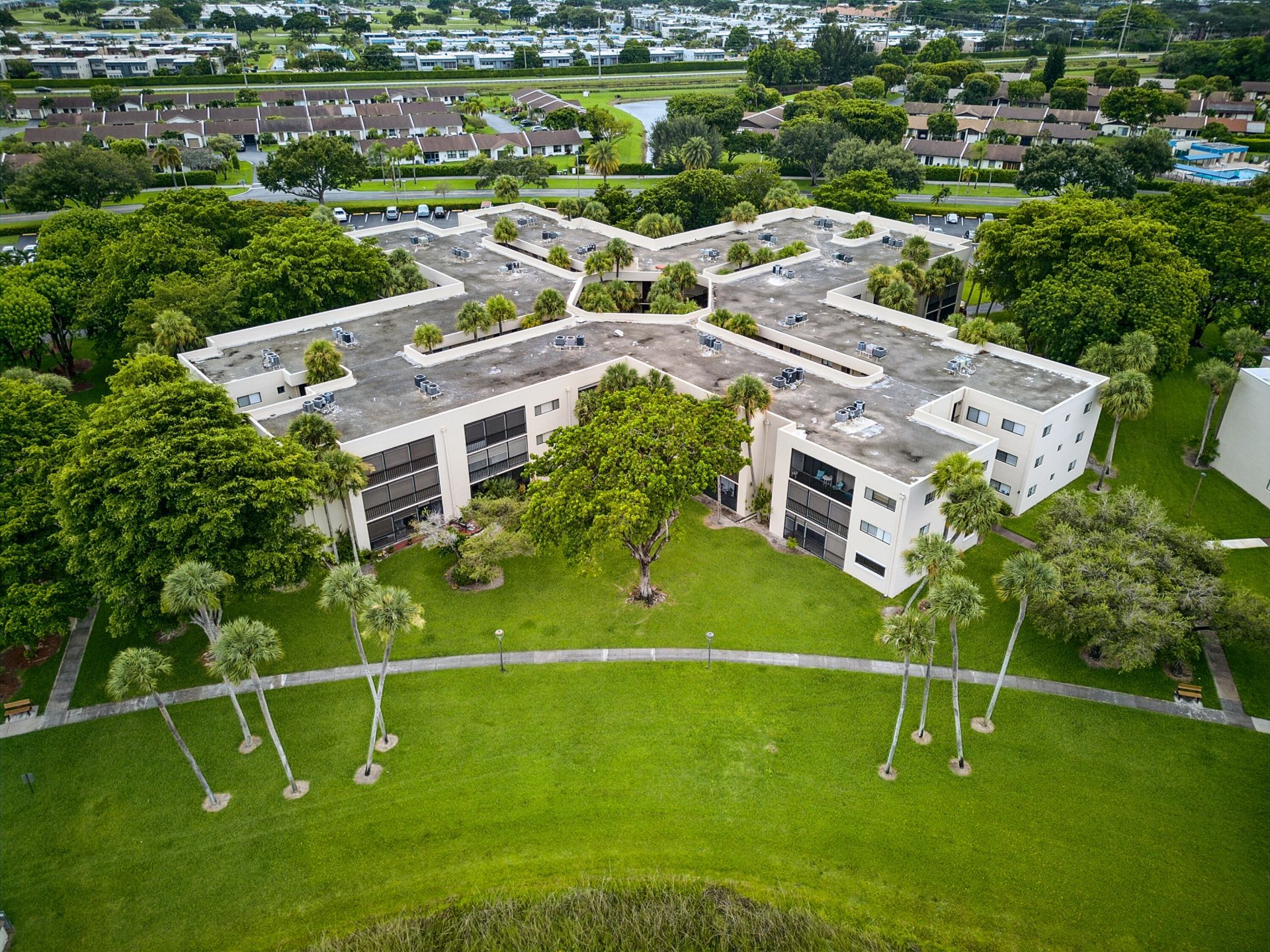5220 Las Verdes Circle, Unit 317, Delray Beach, FL 33484 Photo