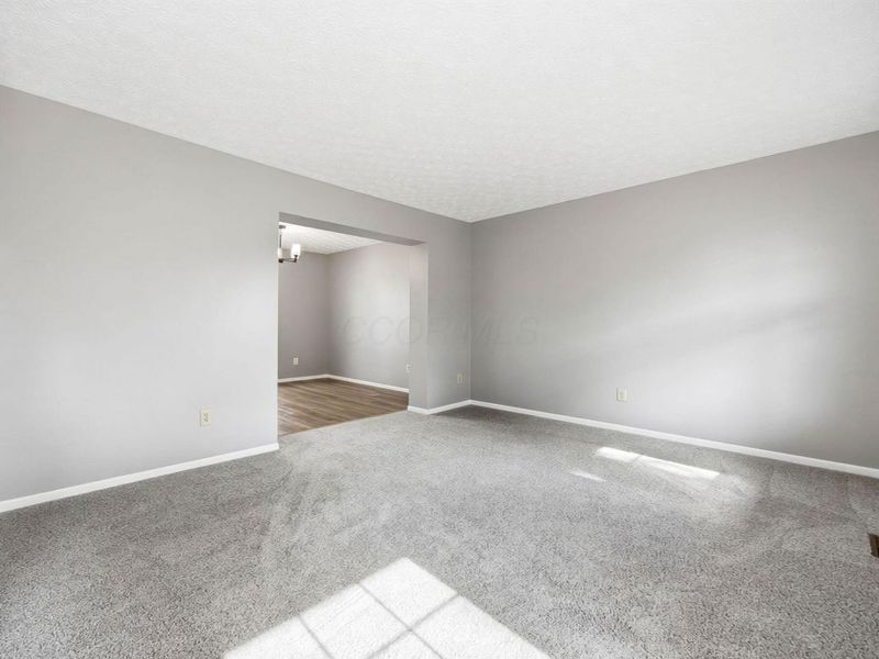 3033 Jamestown Drive , Powell, OH 43065 Photo 4