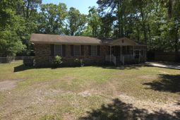 1541 Fort Johnson Road photo 4