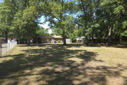 1541 Fort Johnson Road photo 4