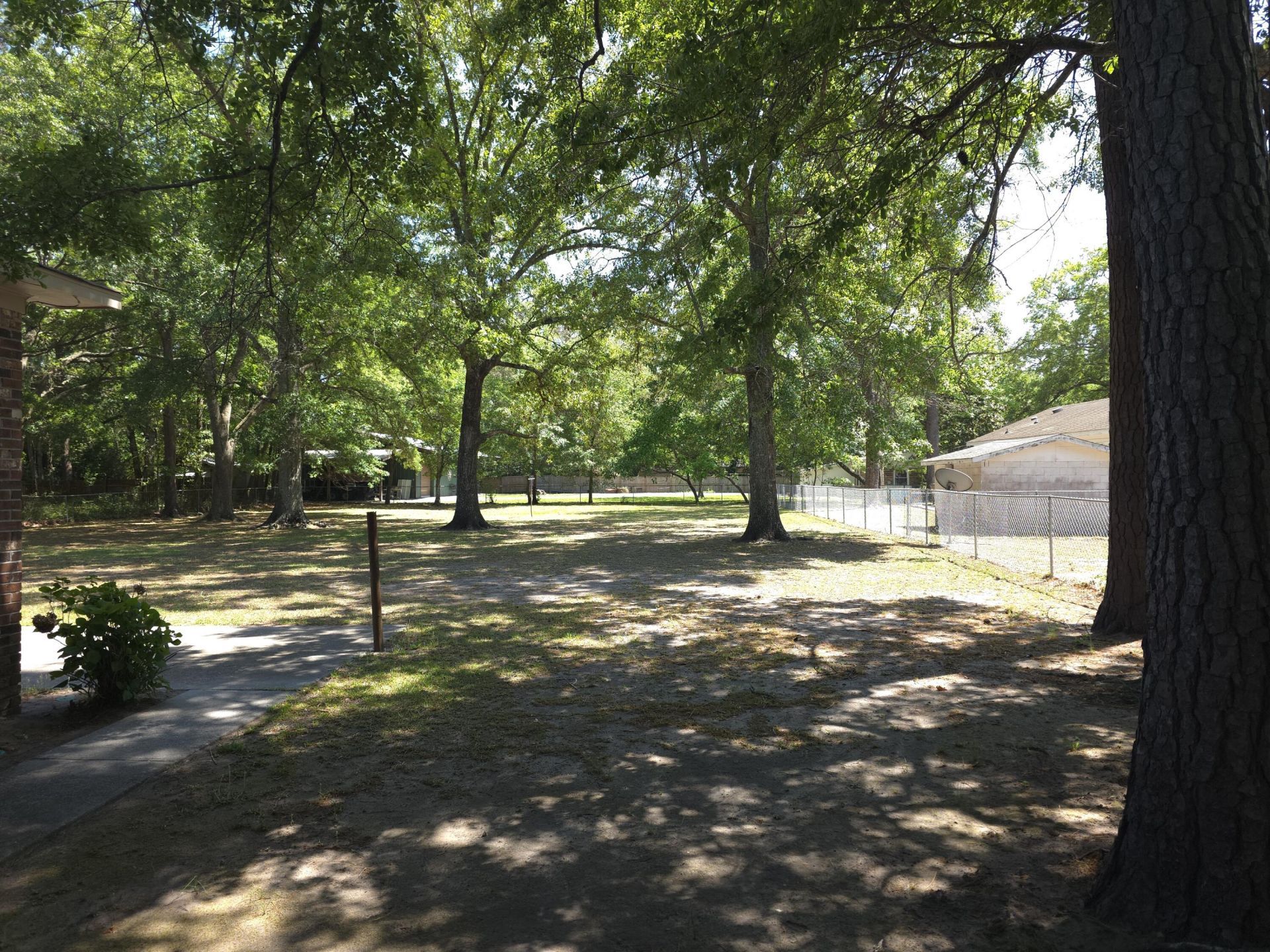 1541 Fort Johnson Road Photo 6