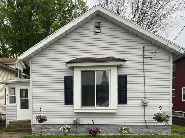 311 Quarry Street, Jackson, MI 49201
