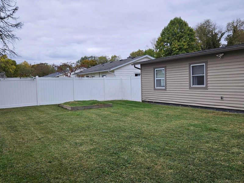 477 Stella Avenue , Circleville, OH 43113 Photo 7