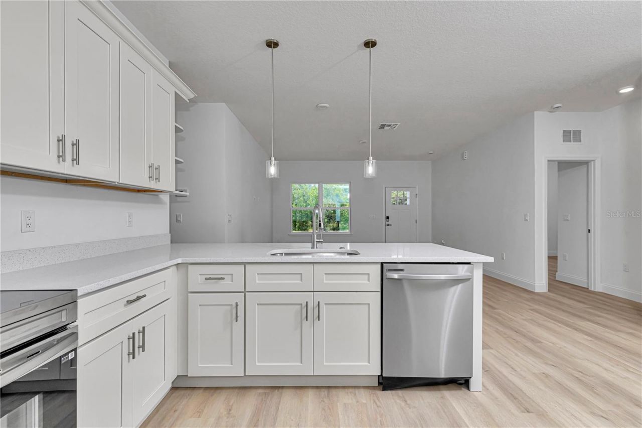 8753 N Raidin Drive , Citrus Springs, FL 34433 Photo