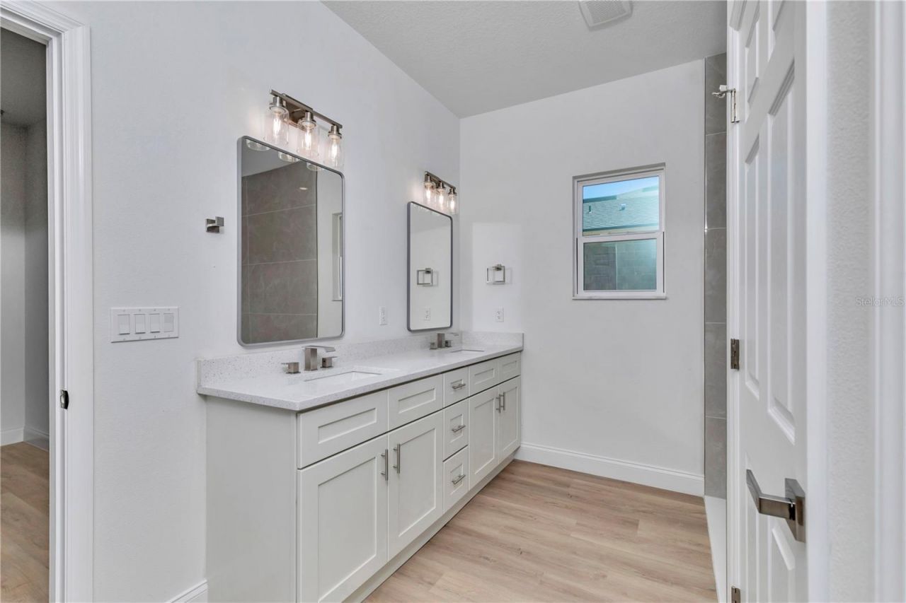 8753 N Raidin Drive , Citrus Springs, FL 34433 Photo