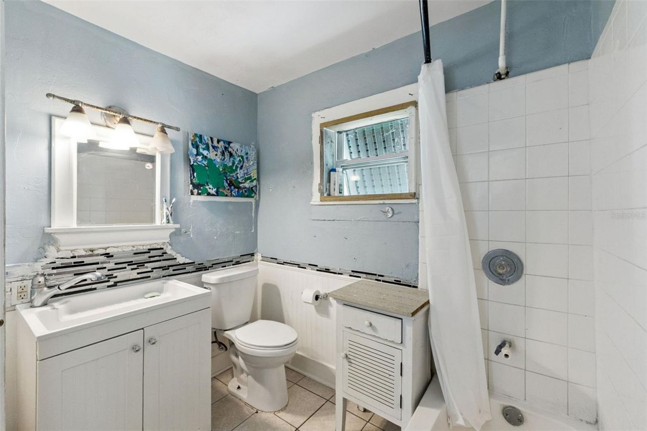207 Mary Avenue, New Smyrna Beach, FL 32168 Photo