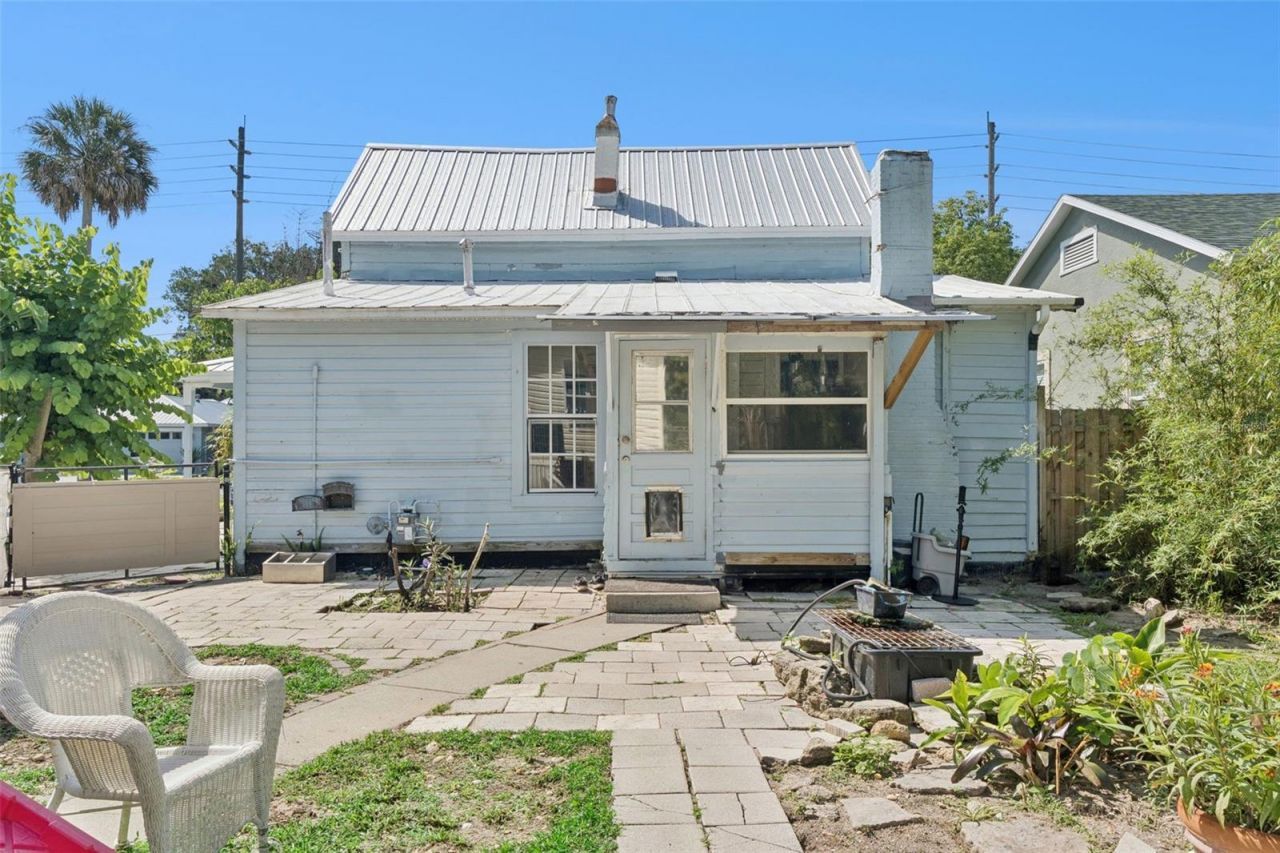 207 Mary Avenue, New Smyrna Beach, FL 32168 Photo