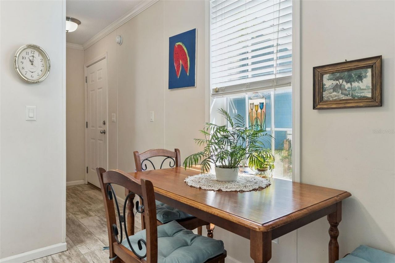 207 Mary Avenue, New Smyrna Beach, FL 32168 Photo
