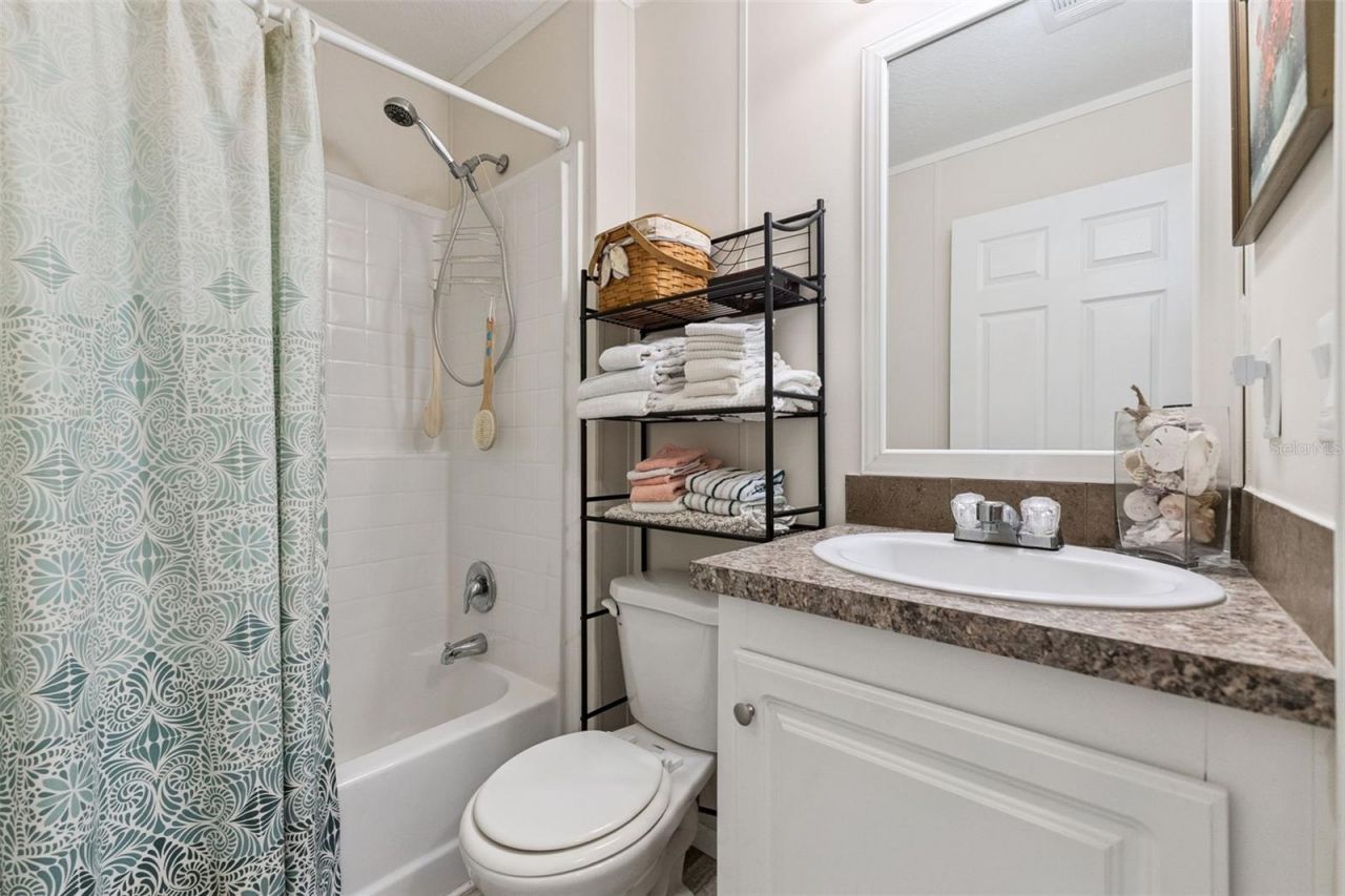 207 Mary Avenue, New Smyrna Beach, FL 32168 Photo