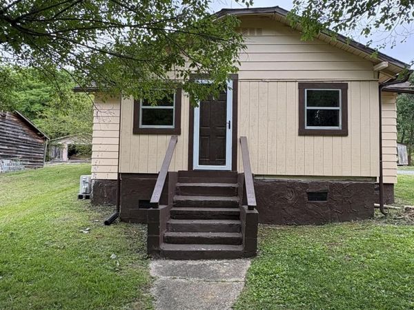 1117 Bledsoe Road , Etowah, TN 37331
