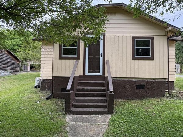 1117 Bledsoe Road , Etowah, TN 37331
