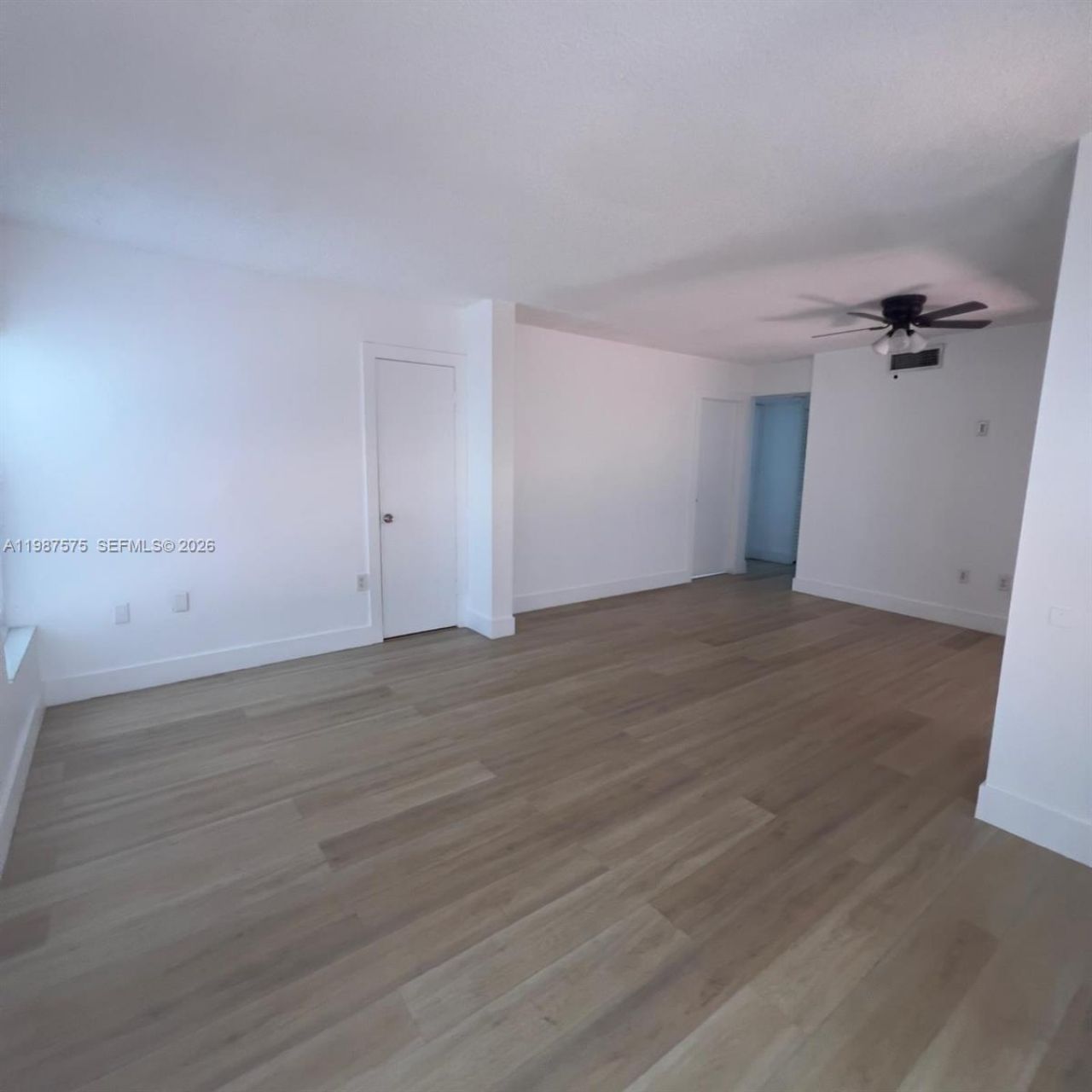 10550 NW 7th Ter , Unit B7, Miami, FL 33172 Photo