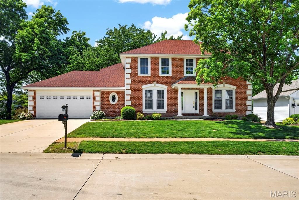 2113 Bow Tree Court, Chesterfield, MO 63005 Main Photo