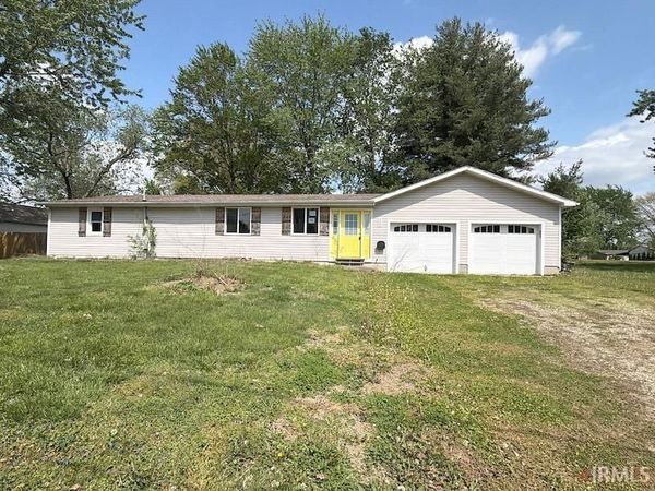 320 Elm Street, Lynnville, IN 47619