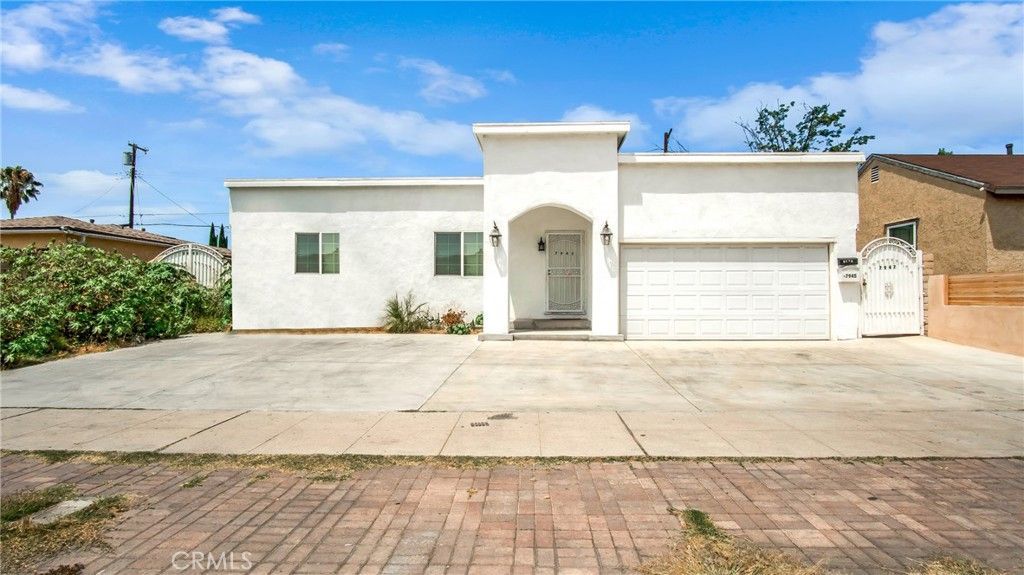 7945 Woodman Avenue, Panorama City, CA 91402 Main Photo