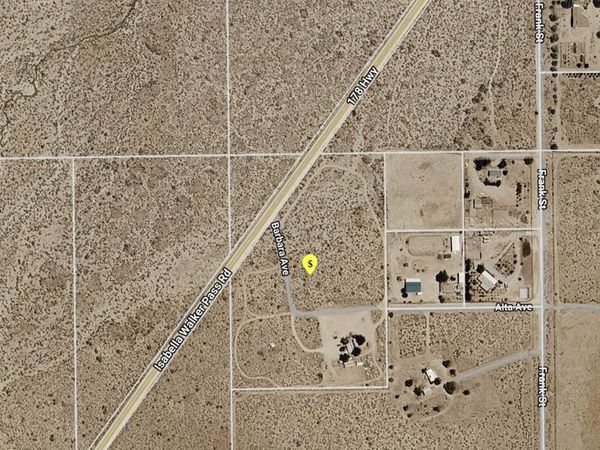 11100 Dobbins Street , Onyx, CA 93255