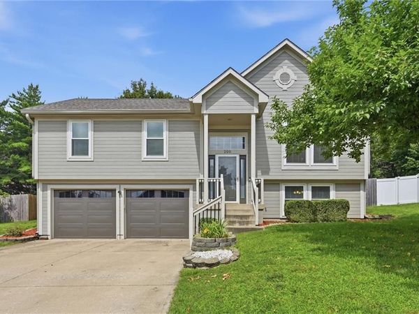 200 N Highland Drive, Raymore, MO 64083