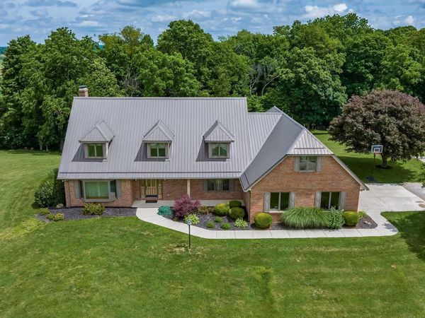 7590 Township Road 2, Thornville, OH 43076