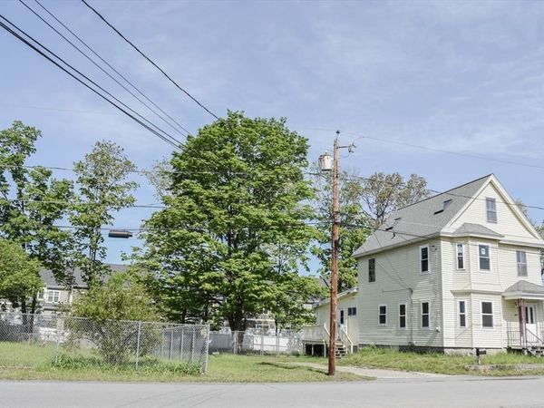 103 Wightman St, Chelmsford, MA 01863