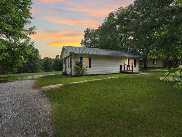 284 Watts Rd, New Johnsonville, TN 37134