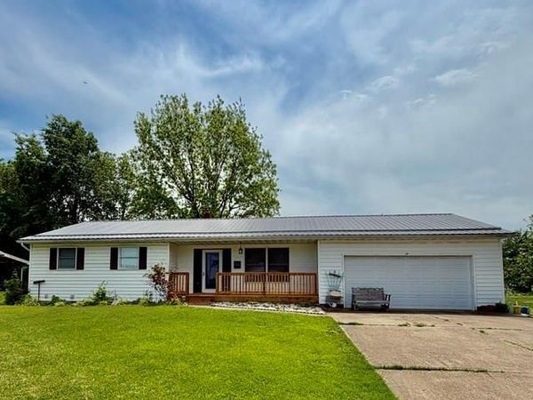 1768 Southridge Lane , Owensville, MO 65066