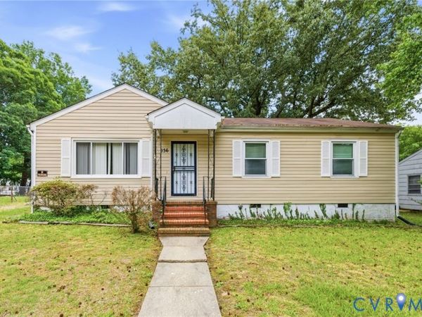 136 Holly Hill Drive , Petersburg, VA 23805
