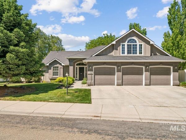 1912 W Kelly Creek, Meridian, ID 83646